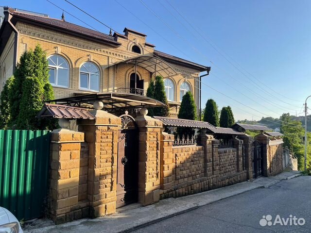 8-к. дом, 450 м²
8-к. дом, 450 м²