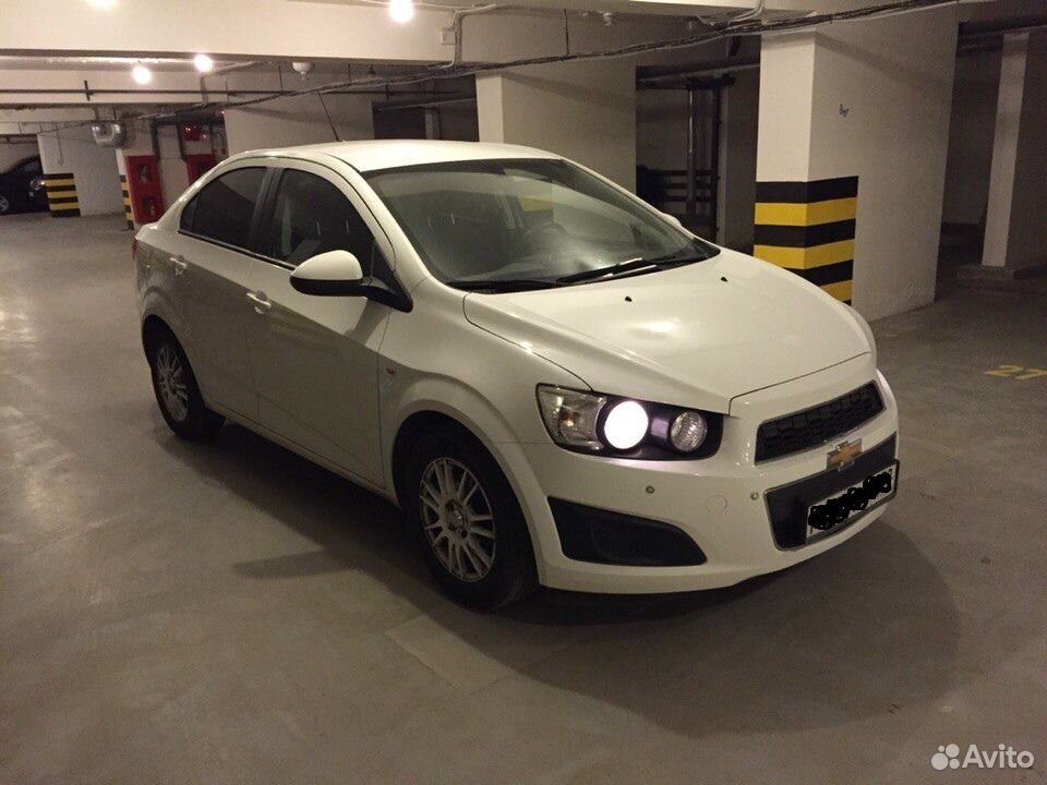 Chevrolet aveo белый