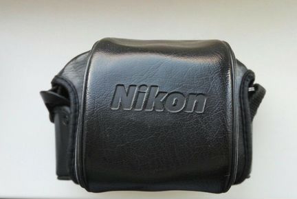 Продам Nikon FE10 в комплекте с двумя объективами