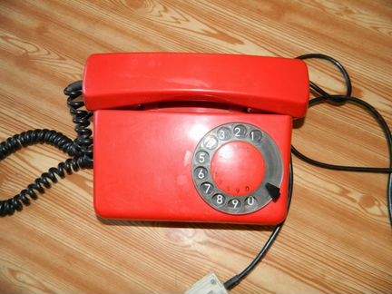 Продам советский проводной телефон