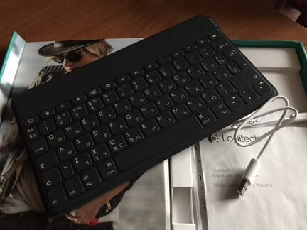 Беспроводная клавиатура Logitech для iPad
