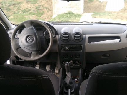 Renault Logan 1.4 МТ, 2011, седан