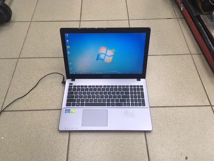 Ноутбук Asus X 550 C