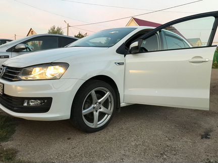 Volkswagen Polo 1.4 МТ, 2018, седан
