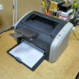 Продам лазерный принтер hp 1010