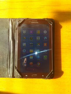 Планшет SAMSUNG Galaxy Tab 3 SM-T211
