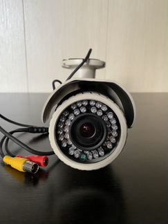 Уличная камера видеонаблюдения новая и 60м кабеля