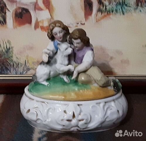 Шкатулка фарфоровая старинная, 19 век