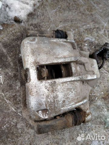 Суппорт передний правый Фольксваген Пассат б 3