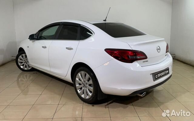 Opel Astra `2013