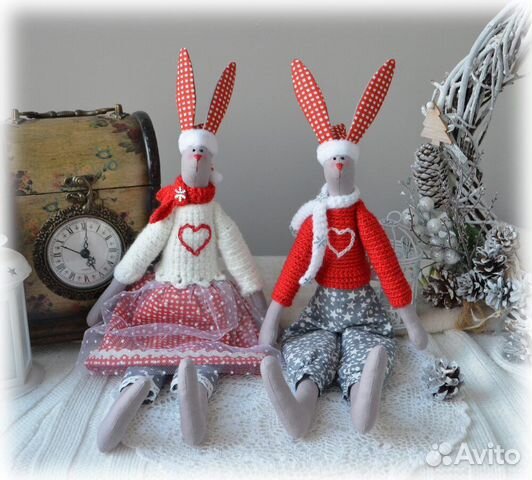 Новогодние зайцы ручной работы в стиле тильда