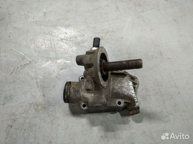 Кронштейн масляного фильтра Фольксваген Шаран