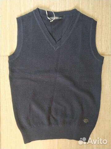 Новый синий жилет для мальчика в школу, 134 р