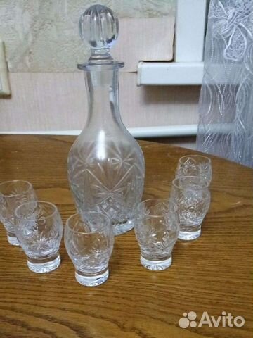 Графин с рюмками