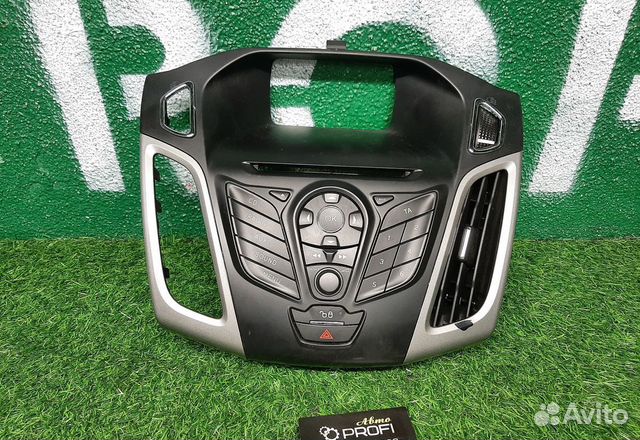 В наличии: Блок кнопок для Ford Focus 3