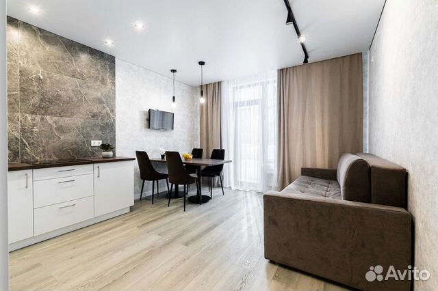 

2-к. квартира, 70 м², 3/10 эт.