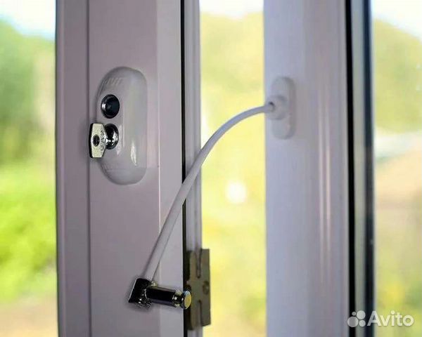 Замок оконный-для безопасности детей