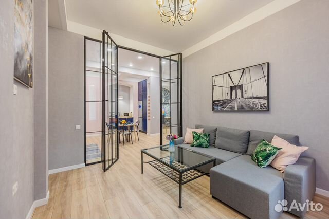 

4-к. квартира, 90 м², 2/5 эт.