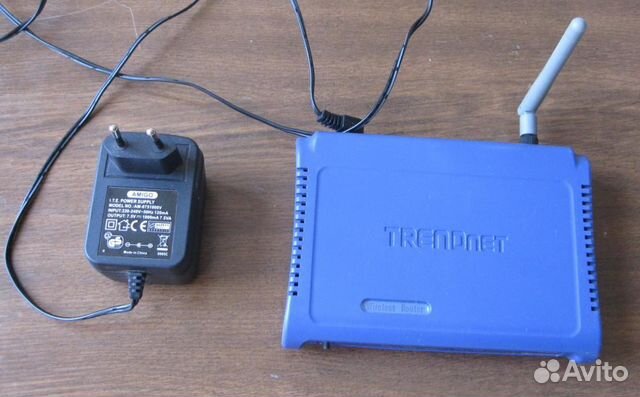 Роутер Trendnet TEW-432BRP с сетевым адаптером