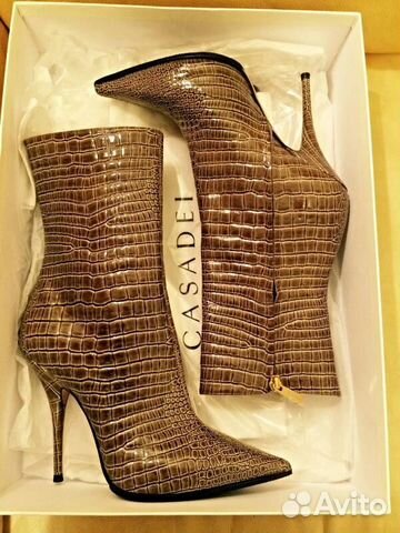 Новые кожаные стильные сапоги Casadei (оригинал) Новые кожаные стильные сапоги Casadei (оригинал)