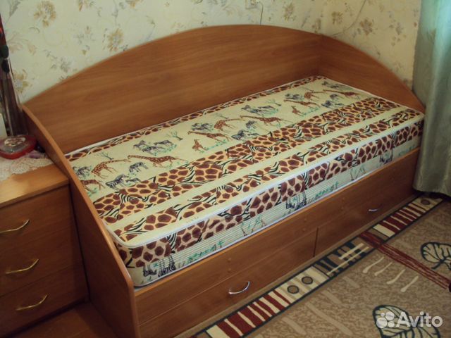 Кровать новая с матрацем