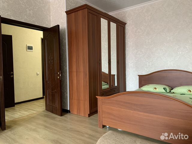 

1-к. квартира, 54 м², 3 кровати