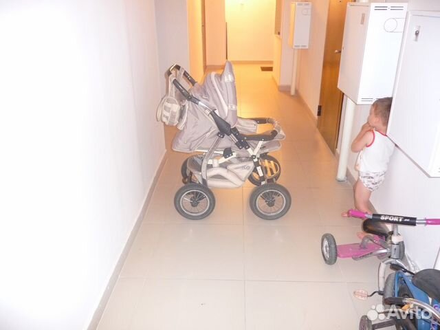 Детская коляска Детская коляска