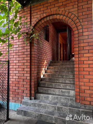 

4-к. дом, 250 м²