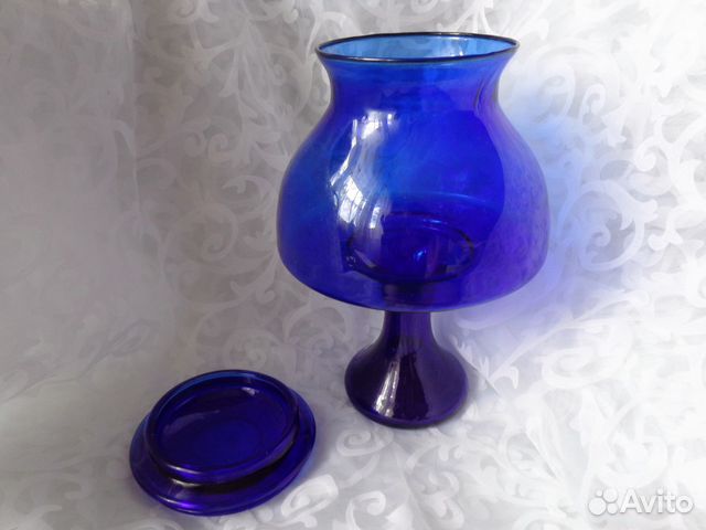 Коллекционные подсвечник, вазы- синее стекло— фотография №2