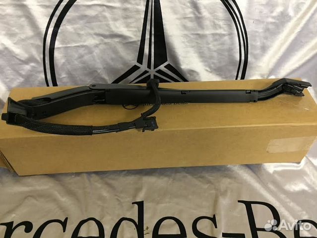 Поводок стеклоочистителя передний Mercedes 166 292