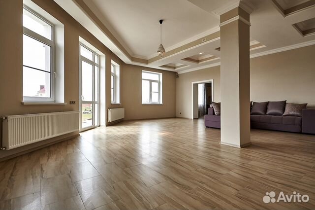Дом 524 м² на участке 10 сот.
