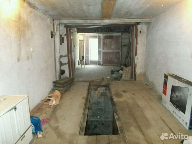 Гараж, > 30 м²