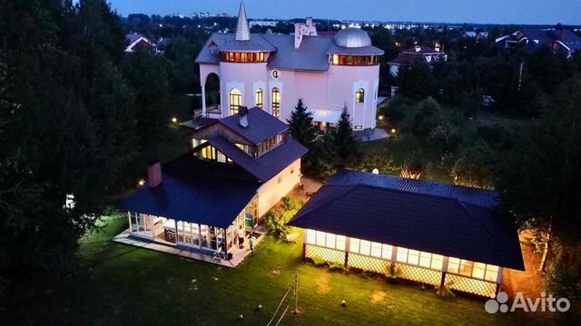 

10-к. и более коттедж, 500 м²