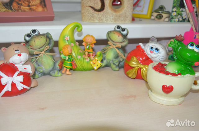 Копилки и декоративные фигурки