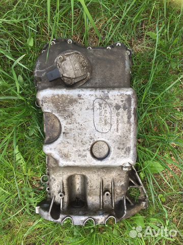 Оригинальный Масляный поддон двигателя б/у на vw T