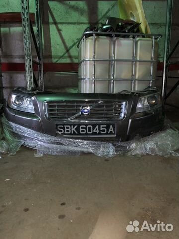Бампер передний Volvo S80 Бампер передний Volvo S80