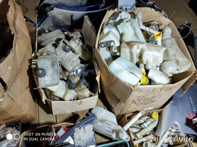 Рено Бочок Омывателя гур тормозной На все Renault Рено Бочок Омывателя гур тормозной На все Renault