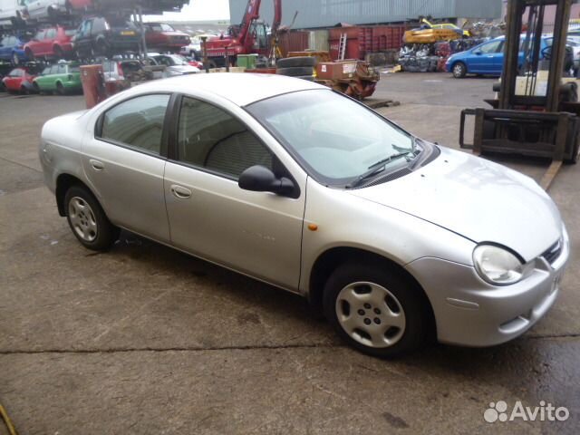 В разборе chrysler neon II 2001