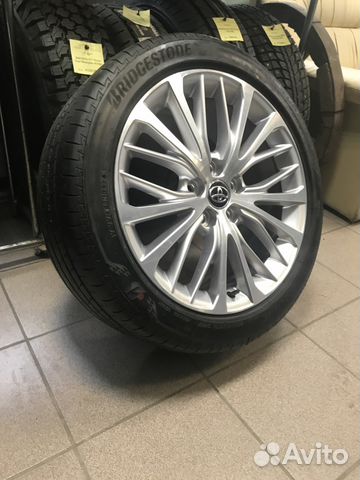 Комплект в сборе на Toyota Camry V70 R18 5*114.3 Комплект в сборе на Toyota Camry V70 R18 5*114.3