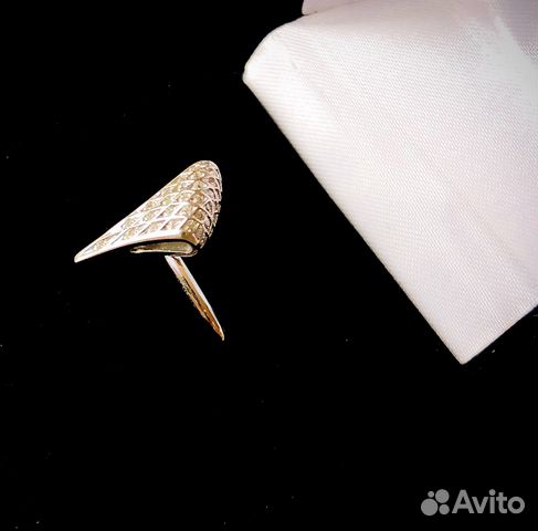 Серебряное кольцо с фианитами