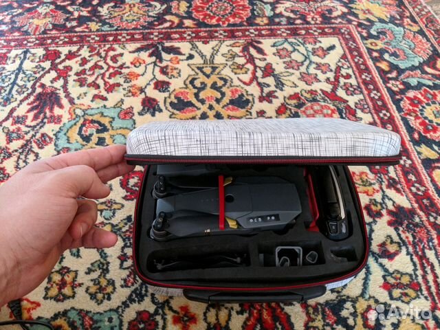 Квадрокоптер DJI Mavic Pro