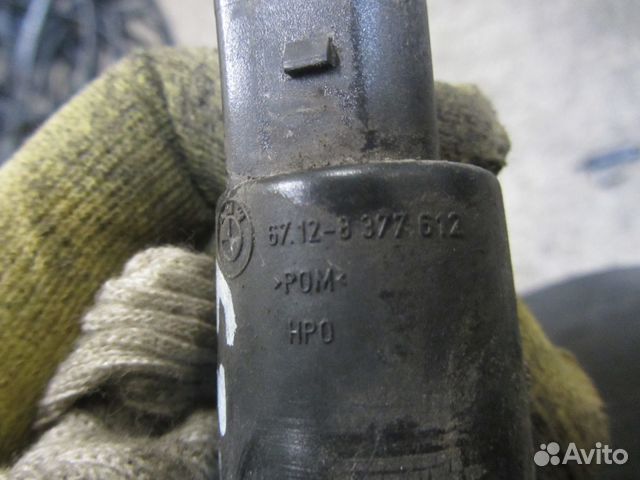 Насос моторчик омывателя лобового стекла BMW 5 E39 Насос моторчик омывателя лобового стекла BMW 5 E39