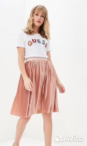 Новая футболка Guess, s Новая футболка Guess, s