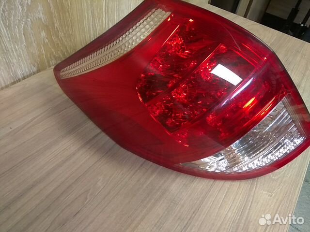 Фонарь задний левый Тойота Рав 4 ха 30