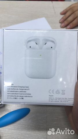 Беспроводные наушники AirPods 2 белые Беспроводные наушники AirPods 2 белые