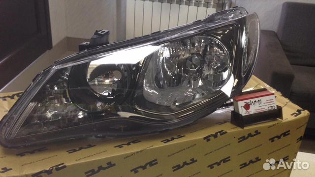 Фара левая Honda Civic 4d