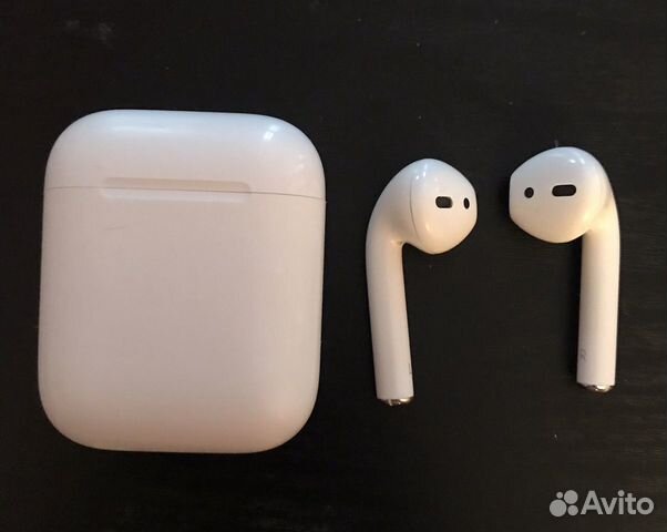 AirPods