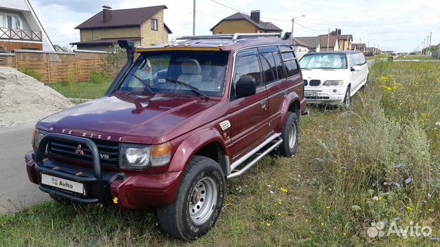 89000000000 Mitsubishi Pajero, 1992