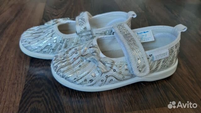 Обувь для девочки р.25-26 Converse, Dinosoles, Кот Обувь для девочки р.25-26 Converse, Dinosoles, Кот