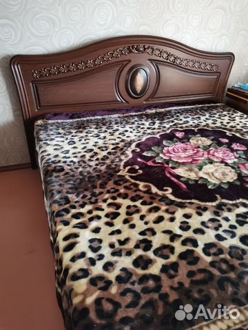 Кровать